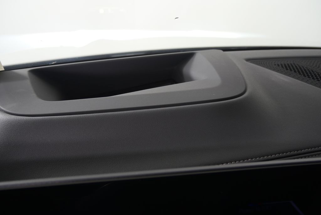 Thumbnail: 2025 BMW X6 - 19