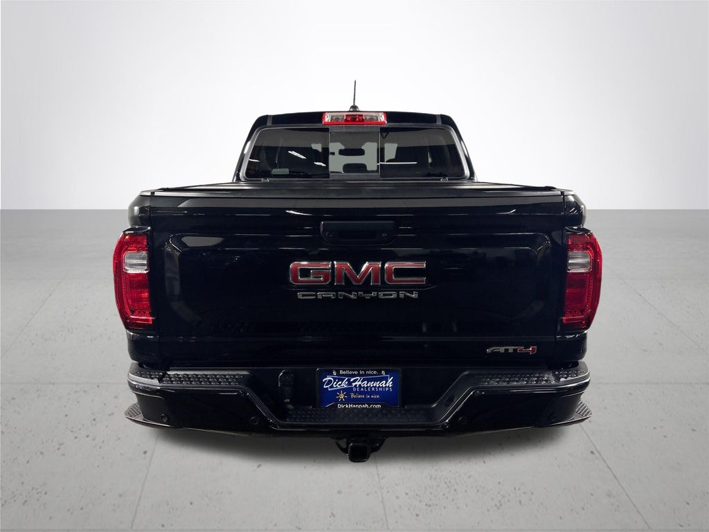 2024 GMC Canyon AT4