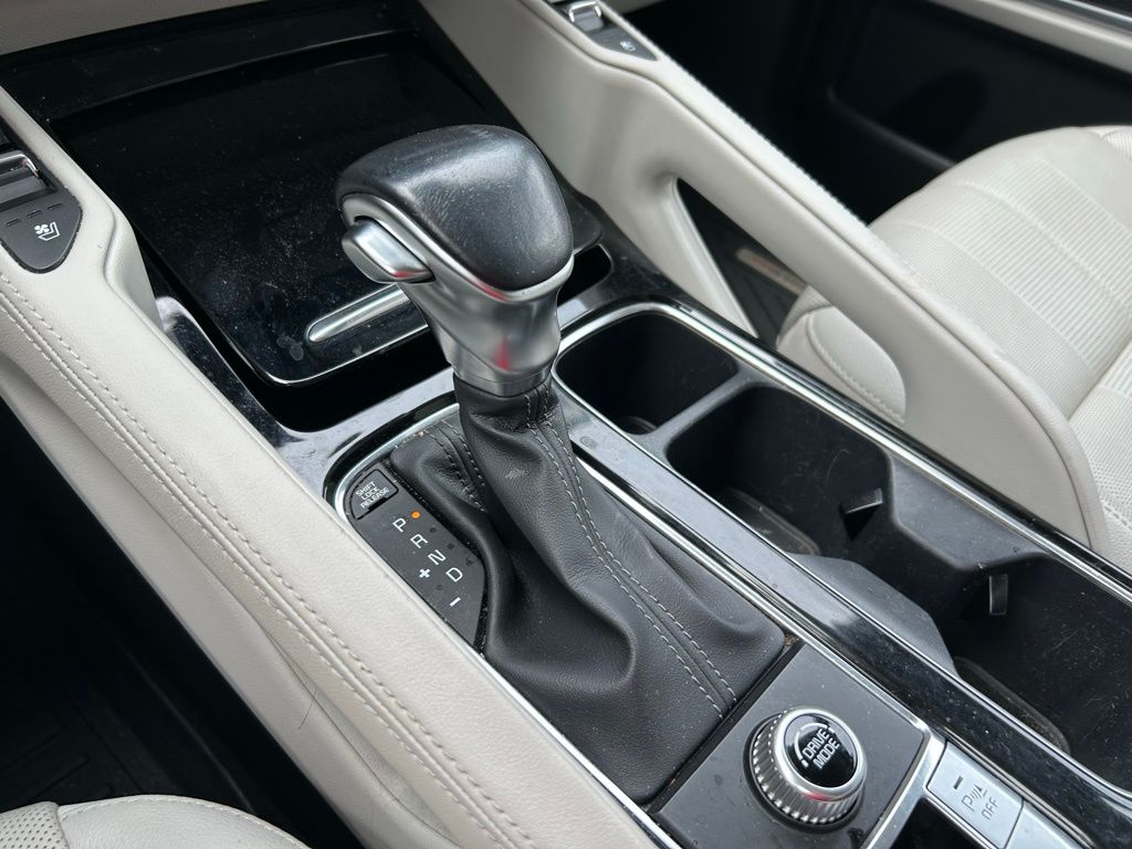 Thumbnail: 2022 Kia Telluride - 28