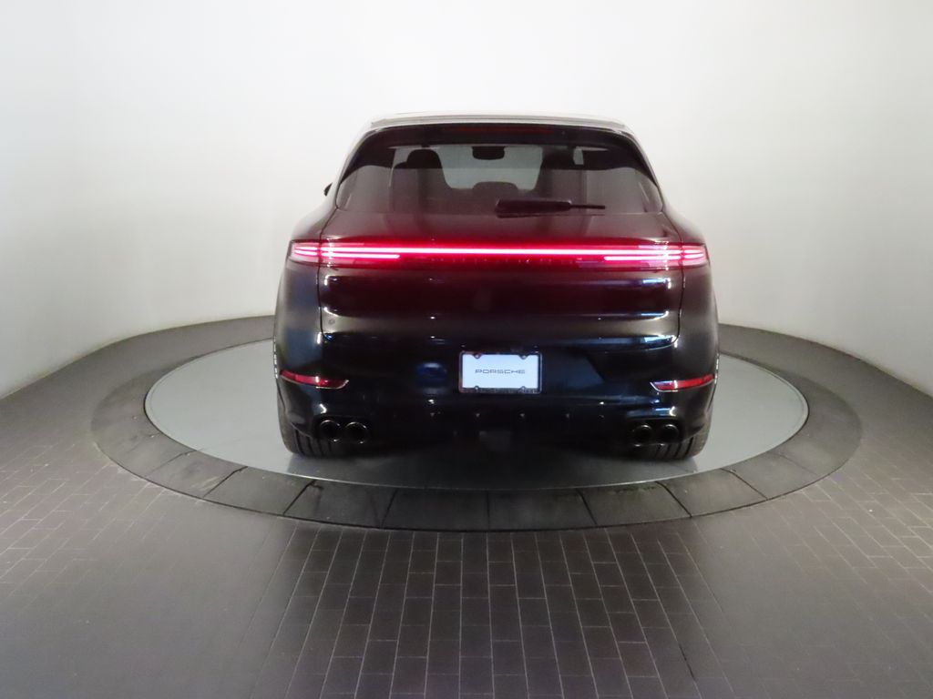 Thumbnail: 2026 Porsche Cayenne - 6