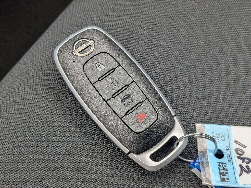 New 2025 Nissan Versa Sedan