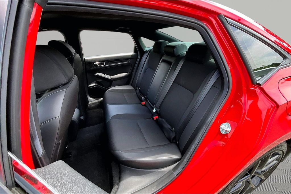 2025 Honda Civic Sport - Photo 16