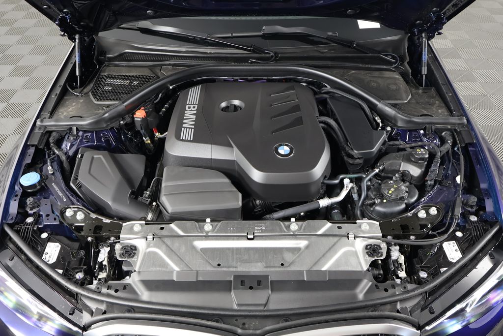 2025 BMW 3 Series 330i 9