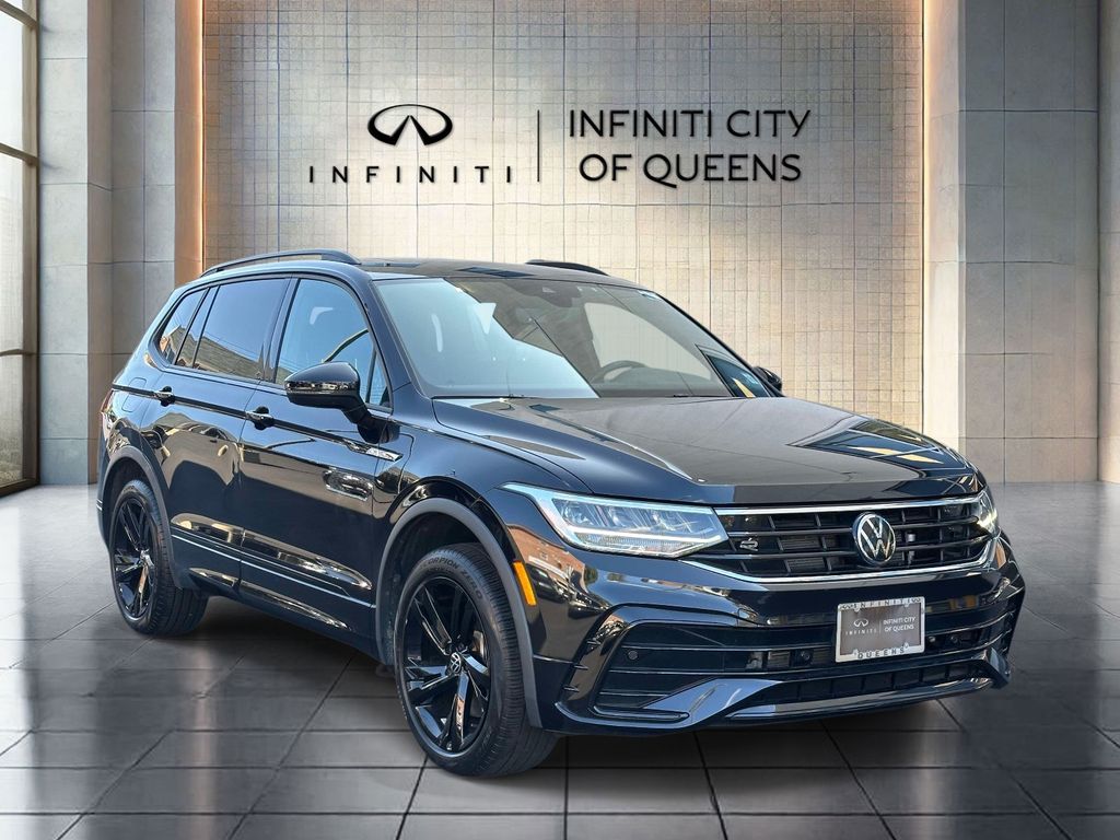  2024 Volkswagen Tiguan SE R-Line Black 4Motion   