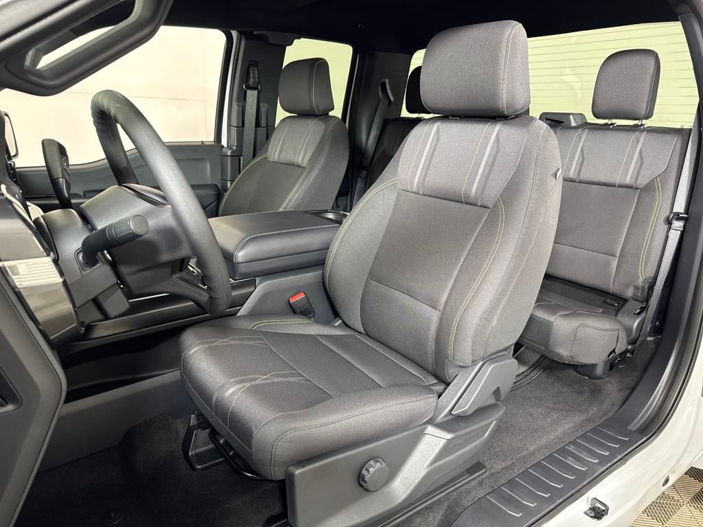 2025 Ford F-150 STX photo 14