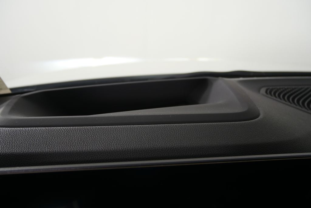 Thumbnail: 2025 BMW 4 Series - 24
