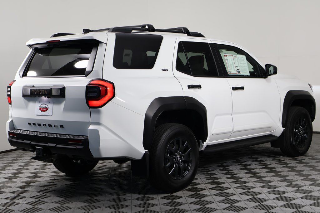 Thumbnail: 2025 Toyota 4Runner - 4