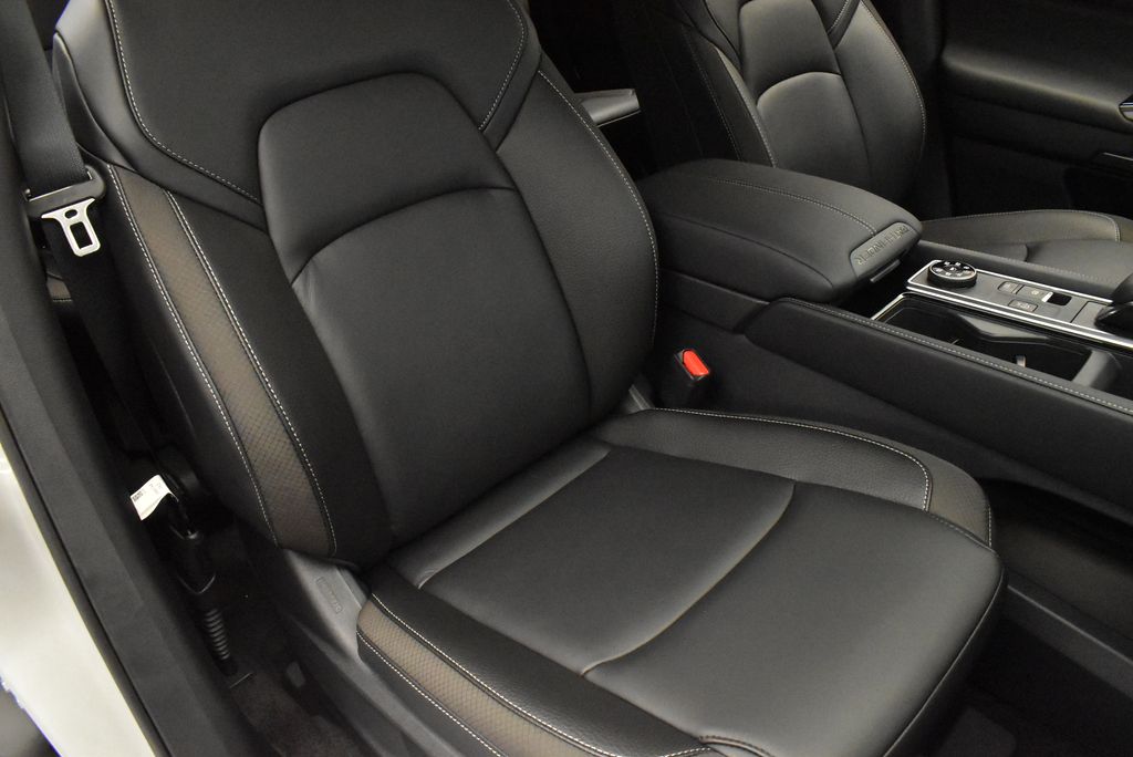 Thumbnail: 2025 Nissan Pathfinder - 26