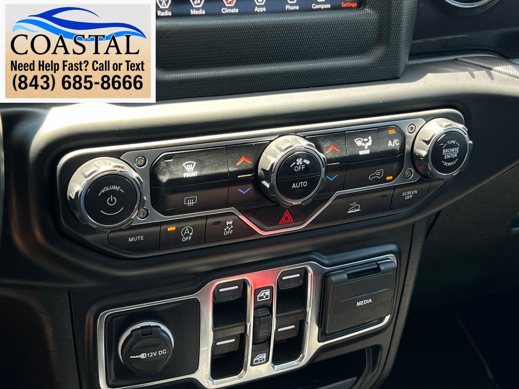 2022 Jeep Gladiator Altitude Silver at Bob King Buick GMC