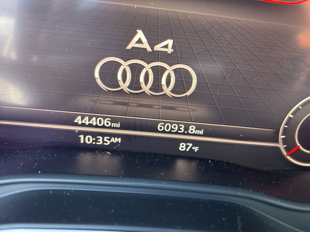 2017 Audi A4 Prestige 4