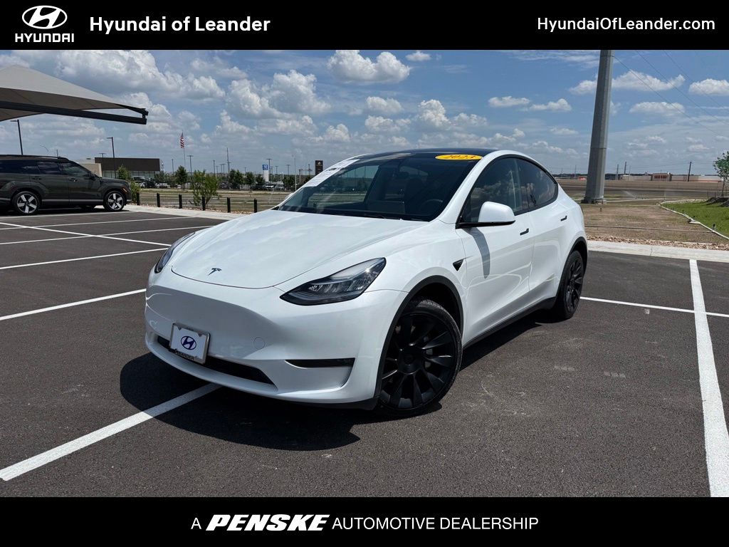 Thumbnail: 2023 Tesla Model Y - 1