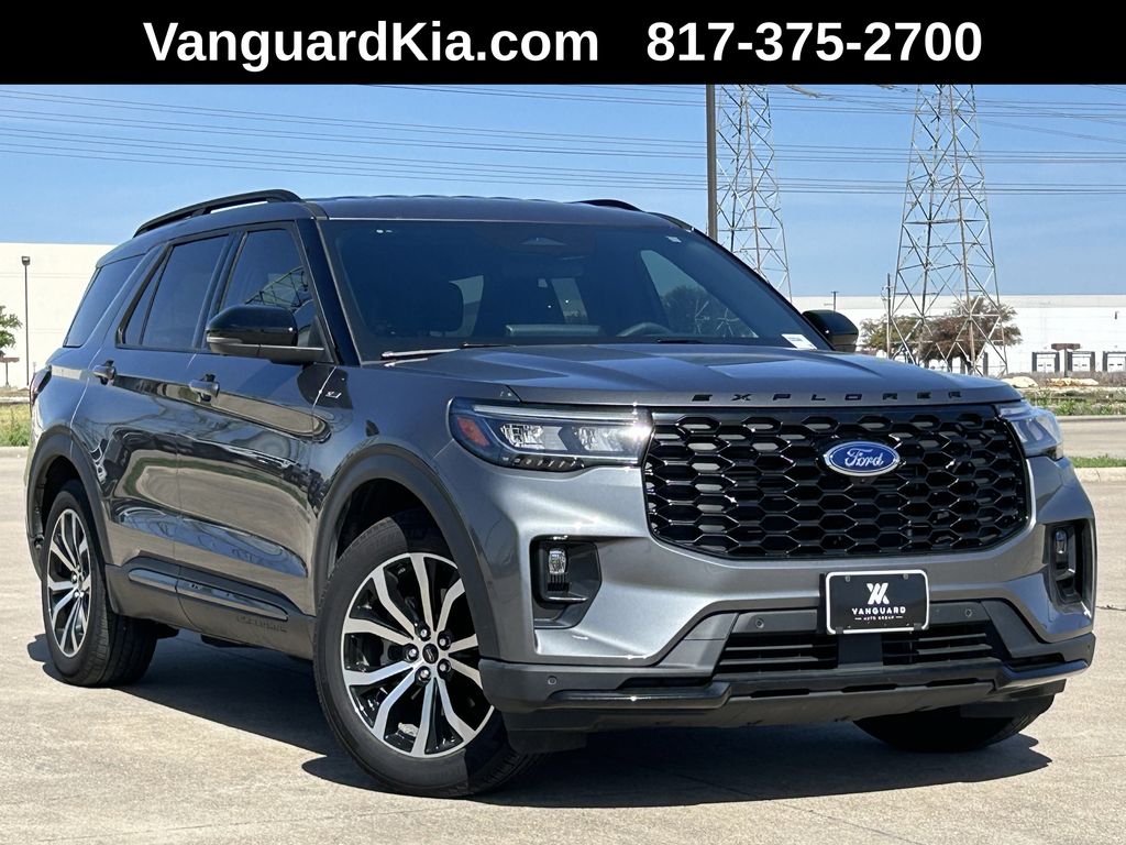Carbonized Gray Metallic 2025 Ford Explorer ST-Line RWD SUV / Crossover Rear-Wheel Drive Automatic