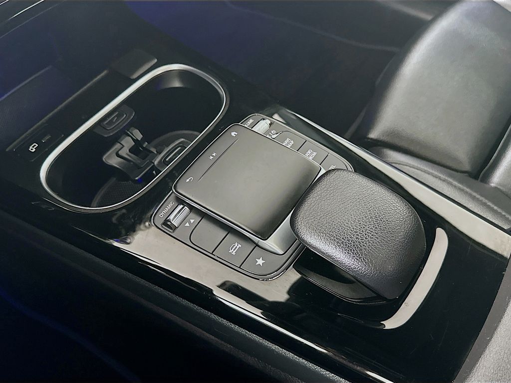 Used 2021 Gray Mercedes-Benz A 220 image 38