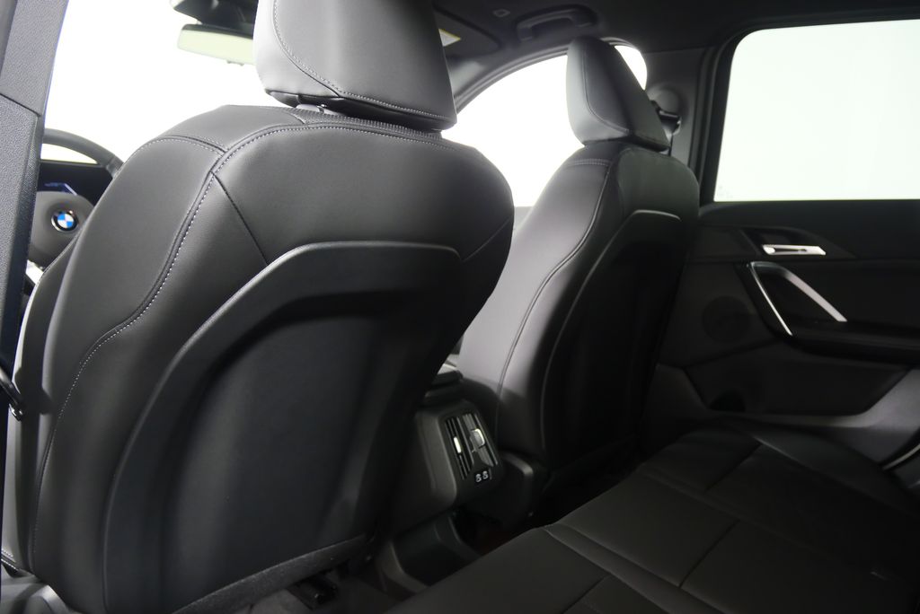 2025 BMW X1 xDrive28i 16