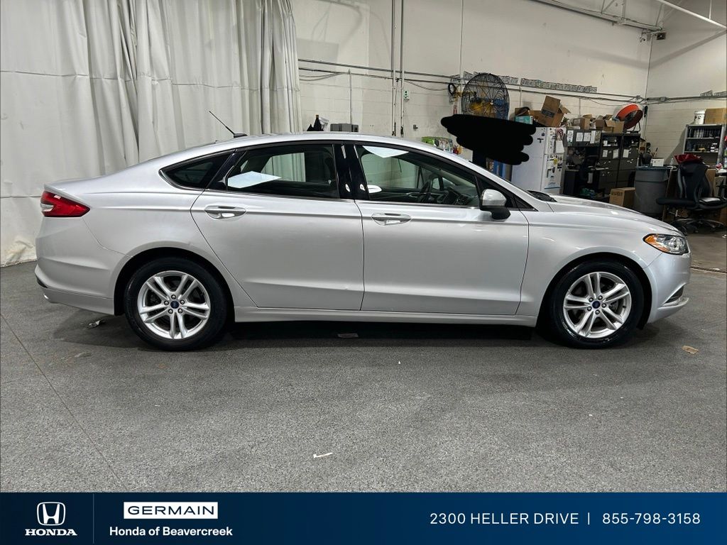Used 2018 Silver Ford SE image 9