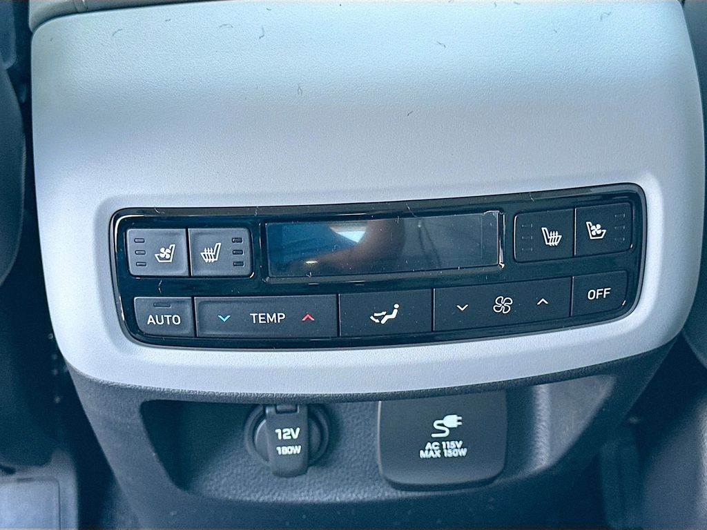 2025 Hyundai Palisade SEL 18