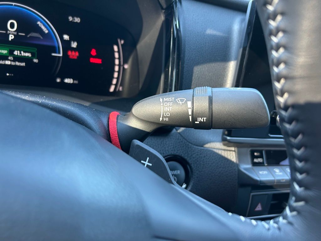 Thumbnail: 2025 Toyota Camry - 21