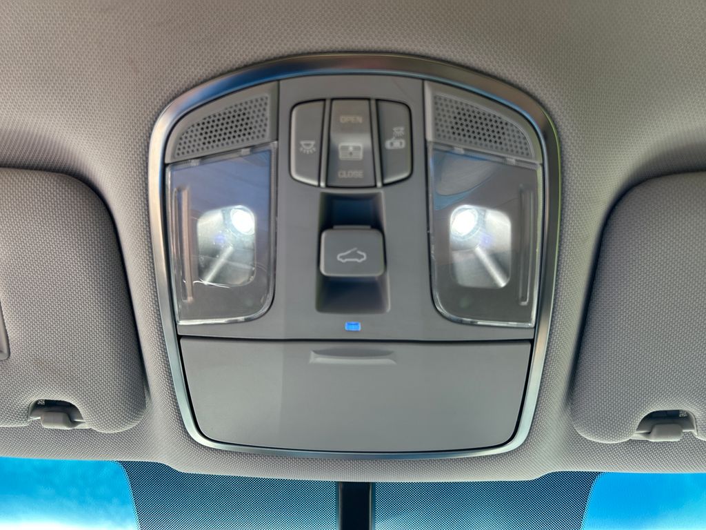 Used 2015 White Hyundai Limited image 18