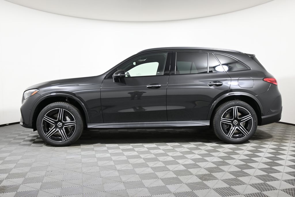 2025 Mercedes-Benz GLC 350 2