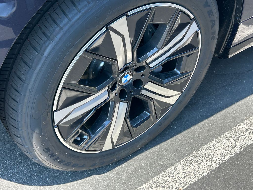 Thumbnail: 2026 BMW iX - 3