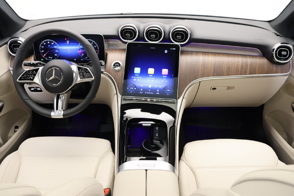 Thumbnail: 2027 Mercedes-Benz GLC - 18