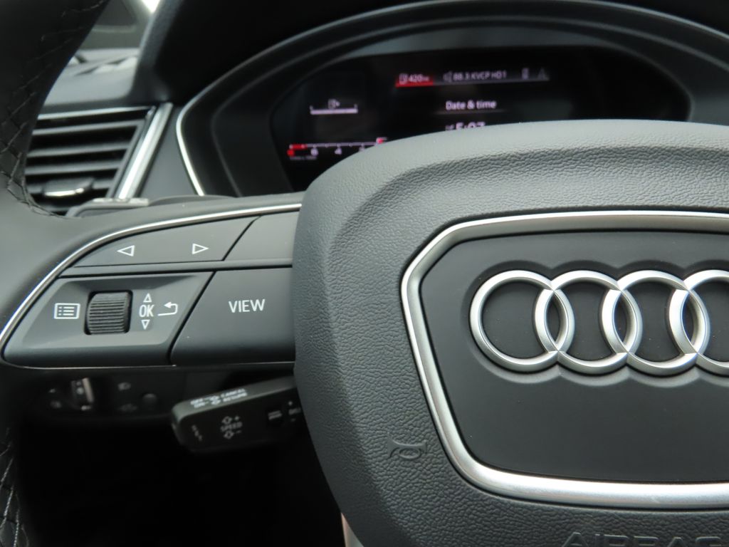 Thumbnail: 2025 Audi Q5 - 11