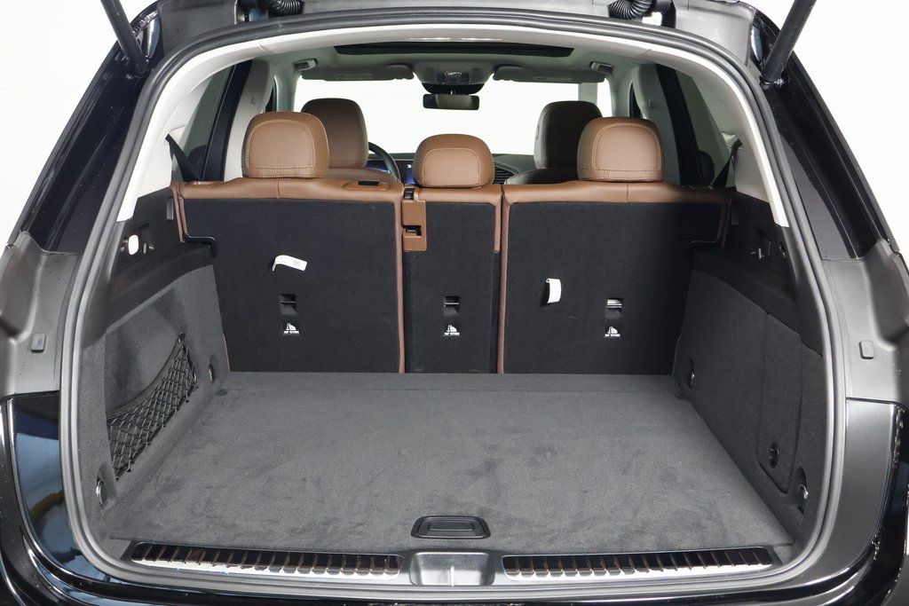 Thumbnail: 2026 Mercedes-Benz GLE - 8