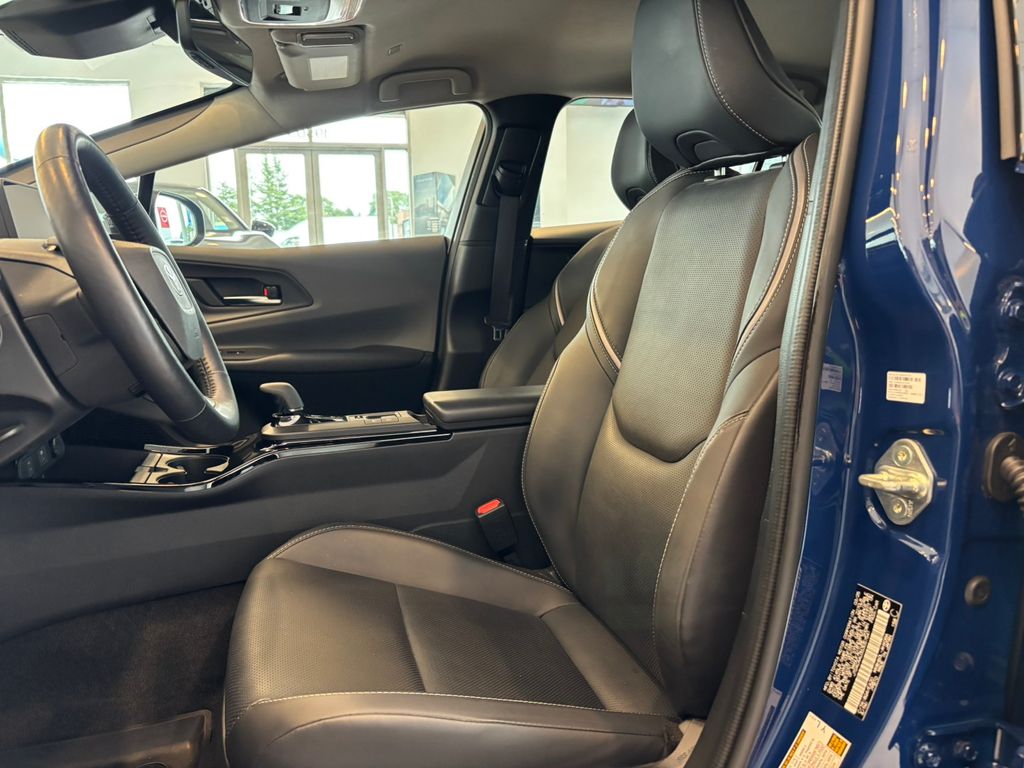 2025 Toyota Prius XLE