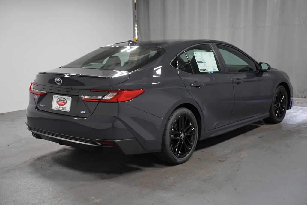 2025 Toyota Camry SE 8