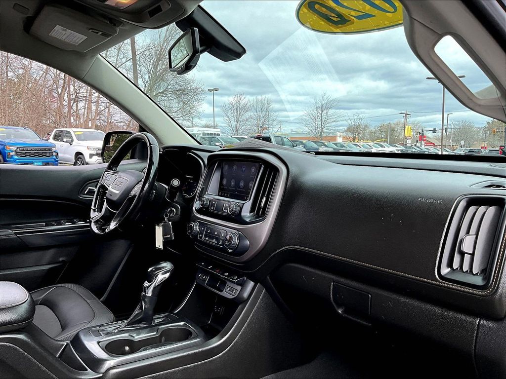 2022 GMC Canyon — photo 21