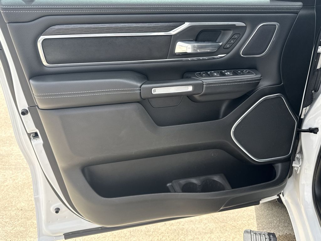 2023 Ram 1500 Laramie White at Victoria Chrysler Dodge Jeep Ram