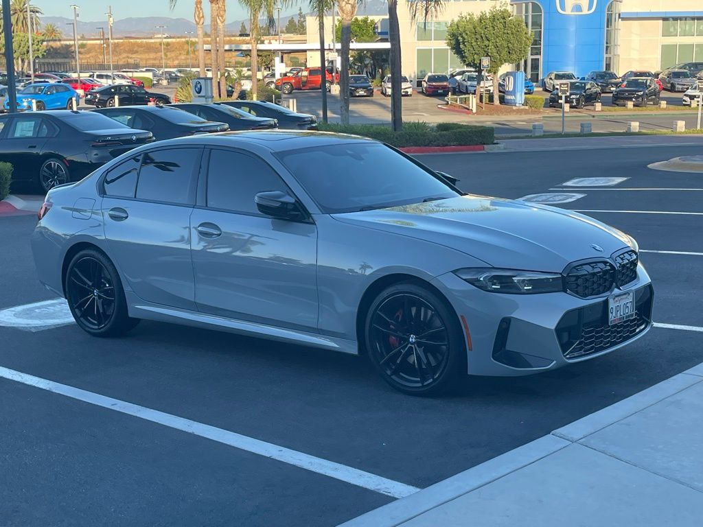 Thumbnail: 2024 BMW 3 Series - 4