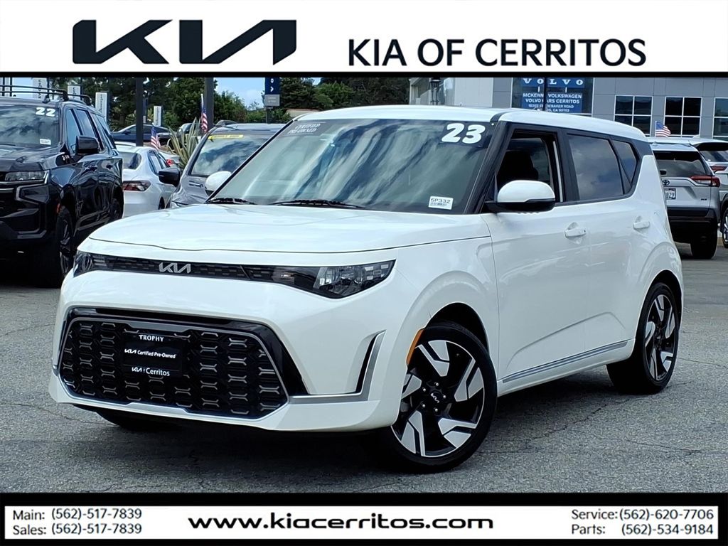 Snow White Pearl 2023 Kia Soul SUV / Crossover Front-Wheel Drive Continuously Variable Transmission
