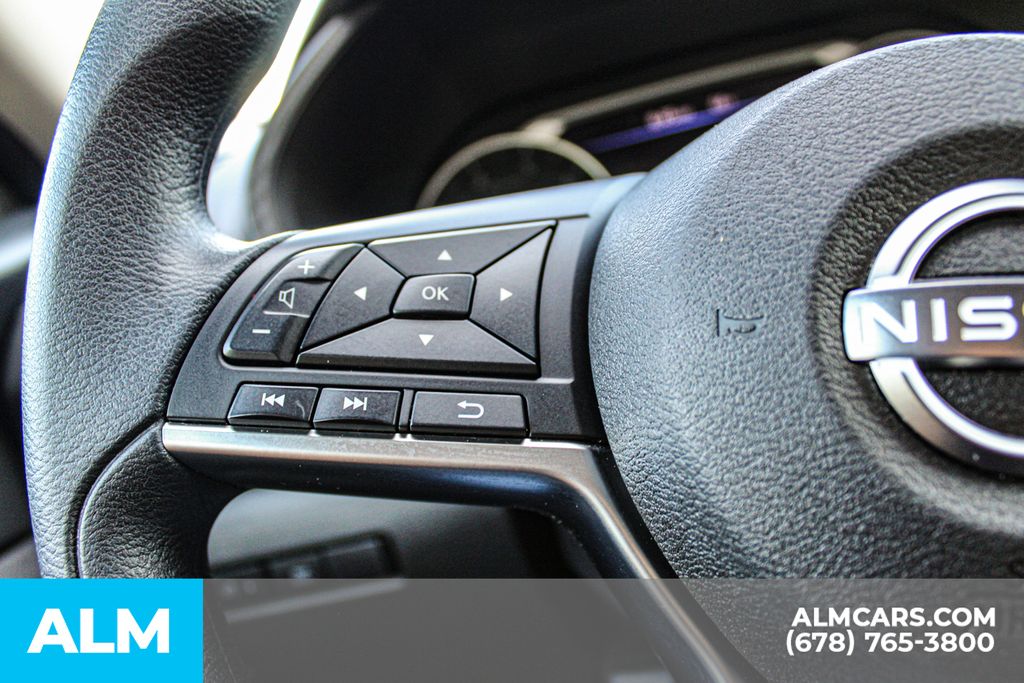 Used 2024 White Nissan SV image 22