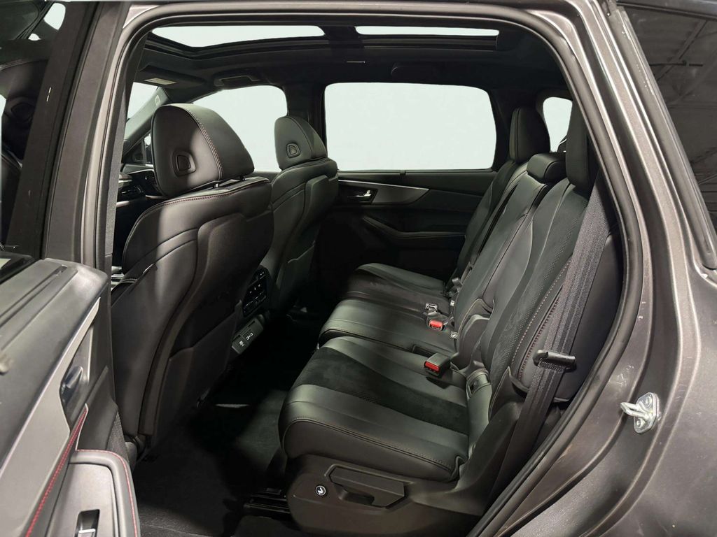 Used 2022 Liquid Carbon Metallic Acura A-Spec image 27