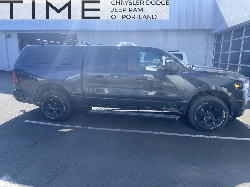 2025 RAM 1500 Warlock 4dr Crew Cab 4WD