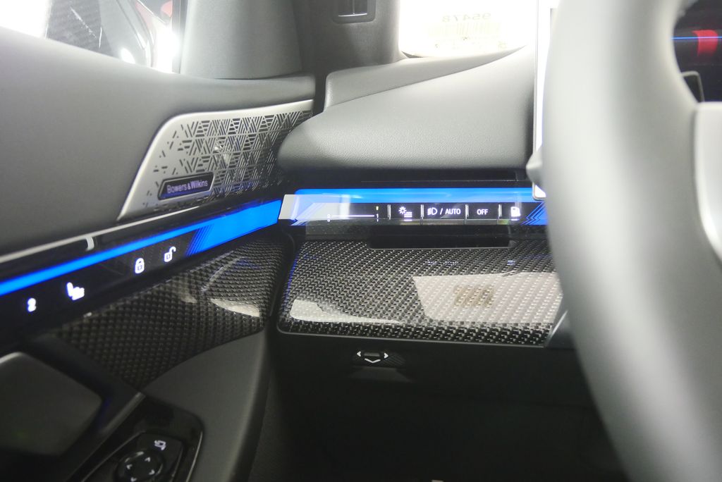 Thumbnail: 2026 BMW M5 - 23