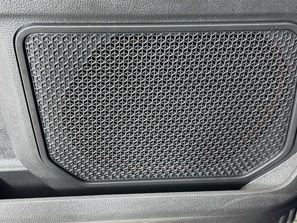 Thumbnail: 2024 Toyota Tundra - 19