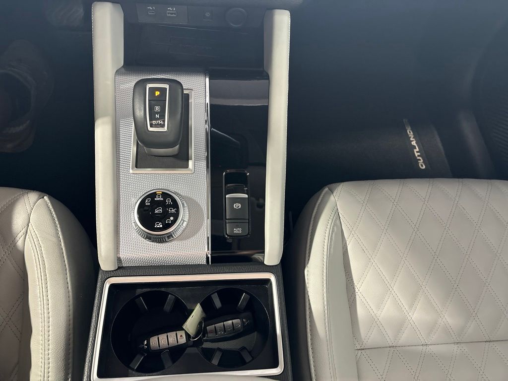 Used 2024 Mitsubishi Outlander SUV