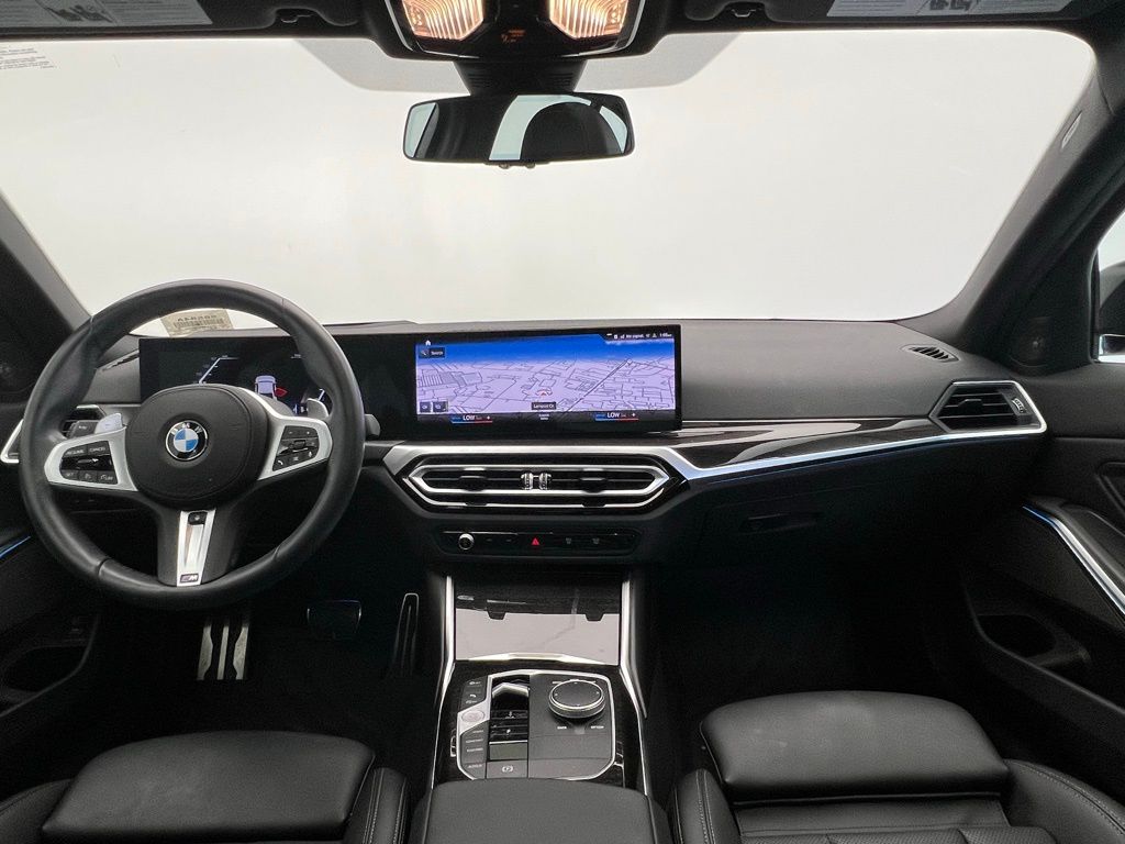 2023 BMW 3 Series 330i 11