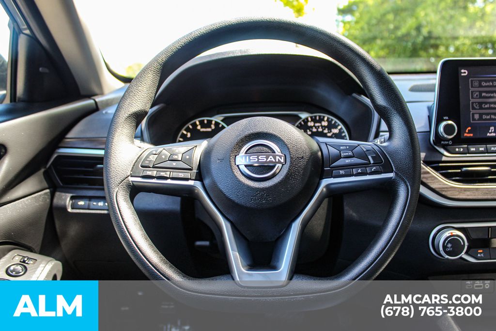 Used 2025 Gray Nissan 2.5 SV image 19