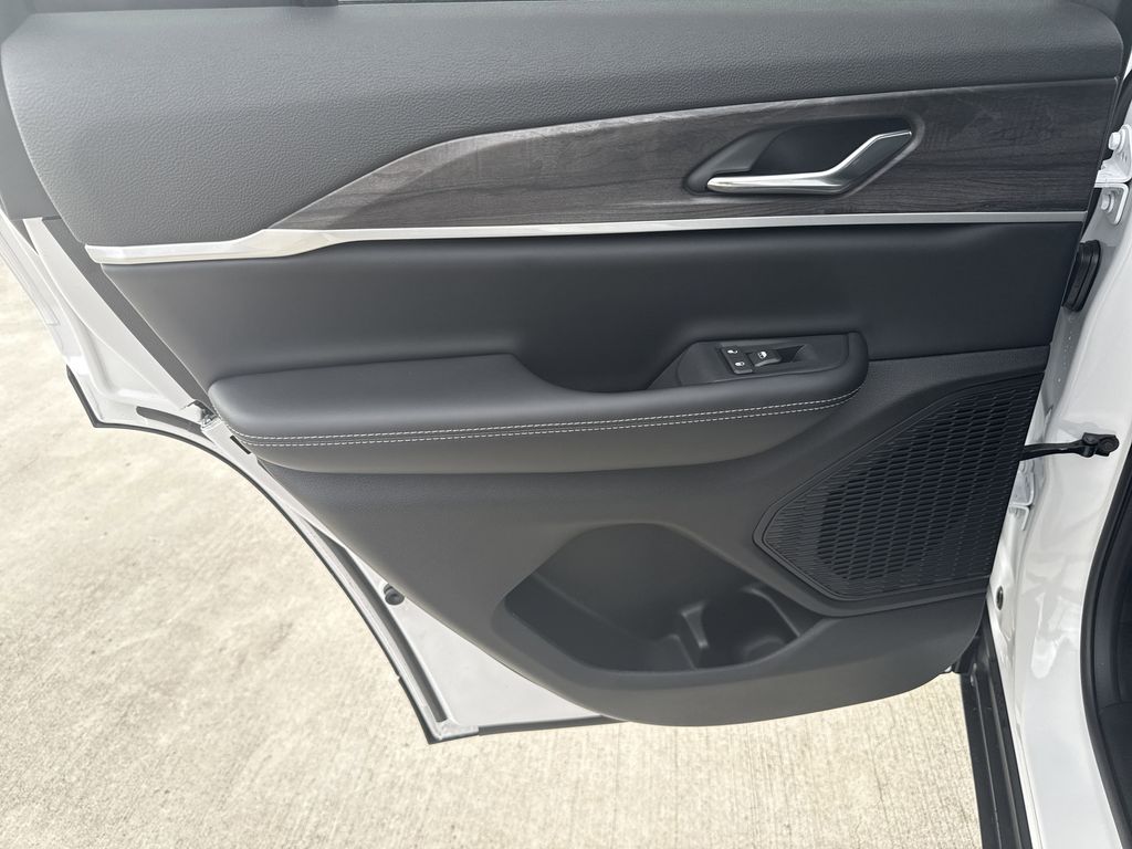2026 Jeep Grand Cherokee Altitude White at Mac Haik CDJR North Houston