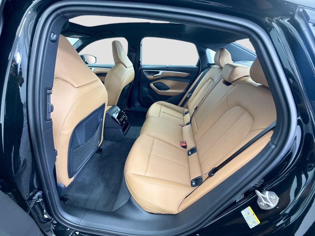 Thumbnail: 2026 Audi A6 - 20