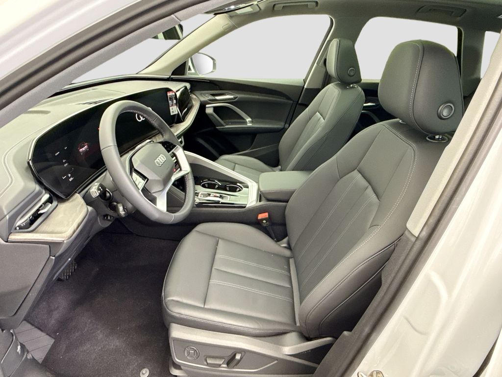 Thumbnail: 2025 Audi Q5 - 19