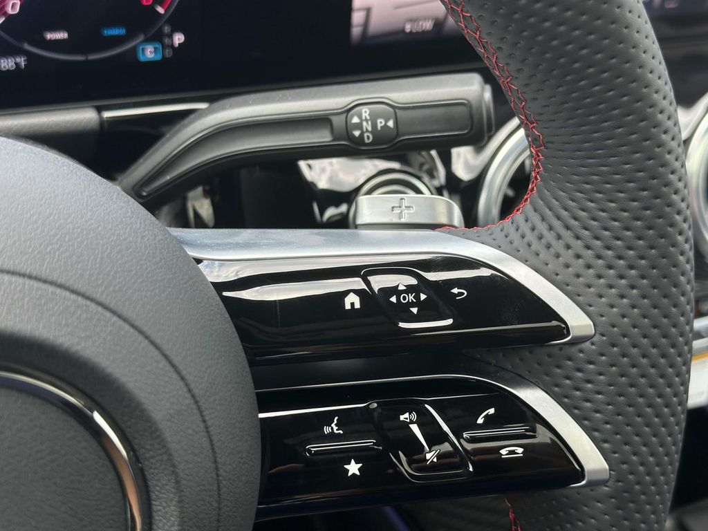 2025 Mercedes-Benz GLA 250 4MATIC 22
