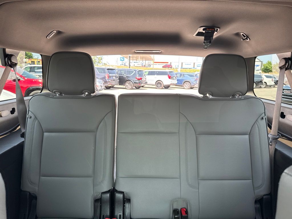Used 2023 Beige GMC SLT image 26