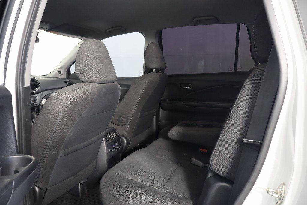 Thumbnail: 2020 Honda Pilot - 8