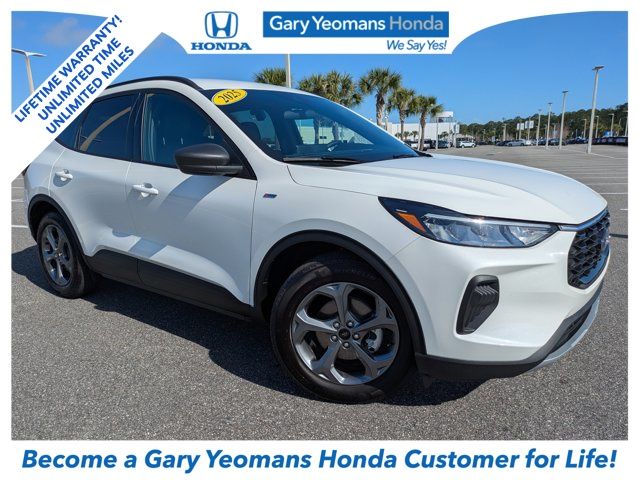 2025 Ford Escape Hybrid