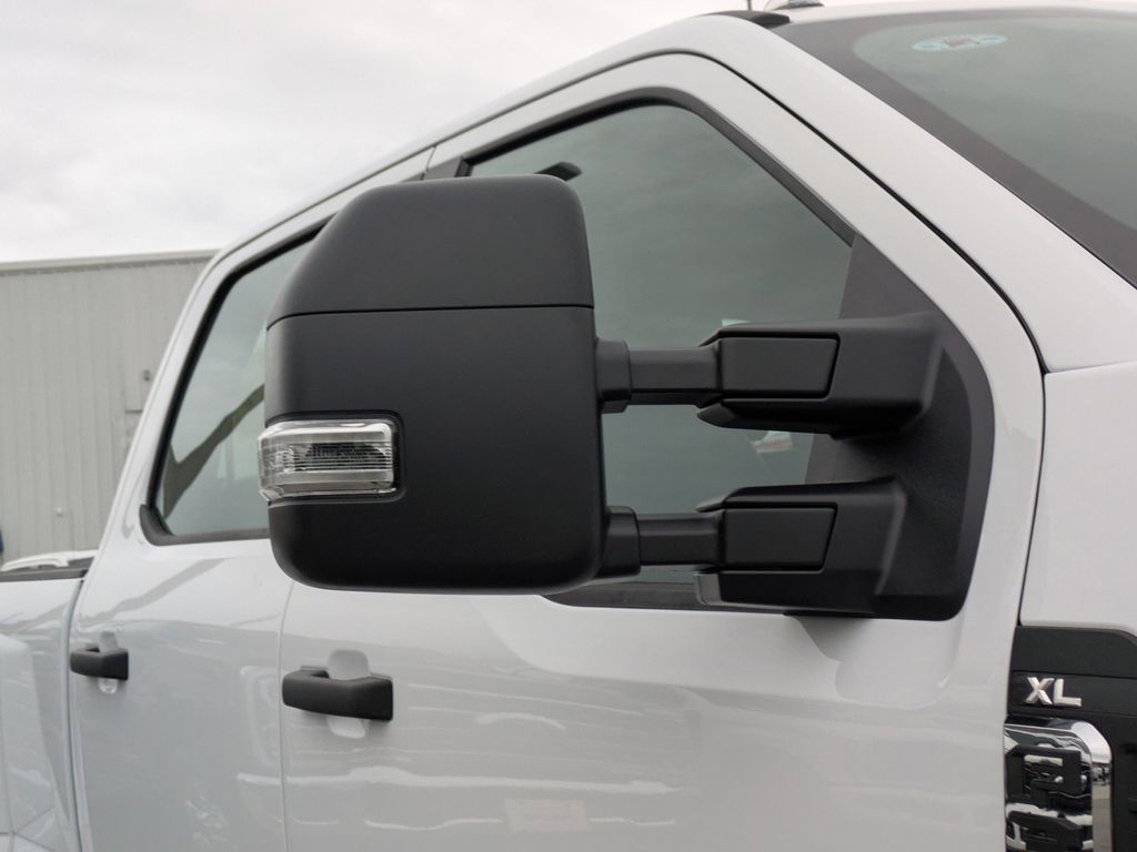 2026 Ford F-350 Super Duty XL