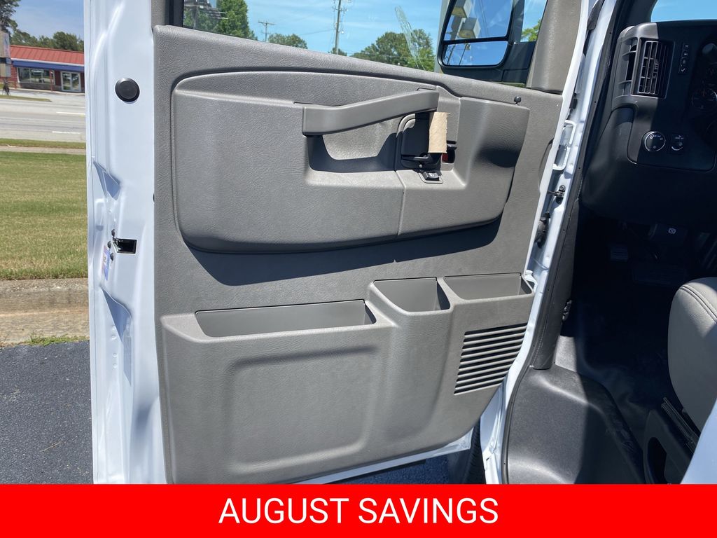 New 2026 Chevrolet Express 2500 Van